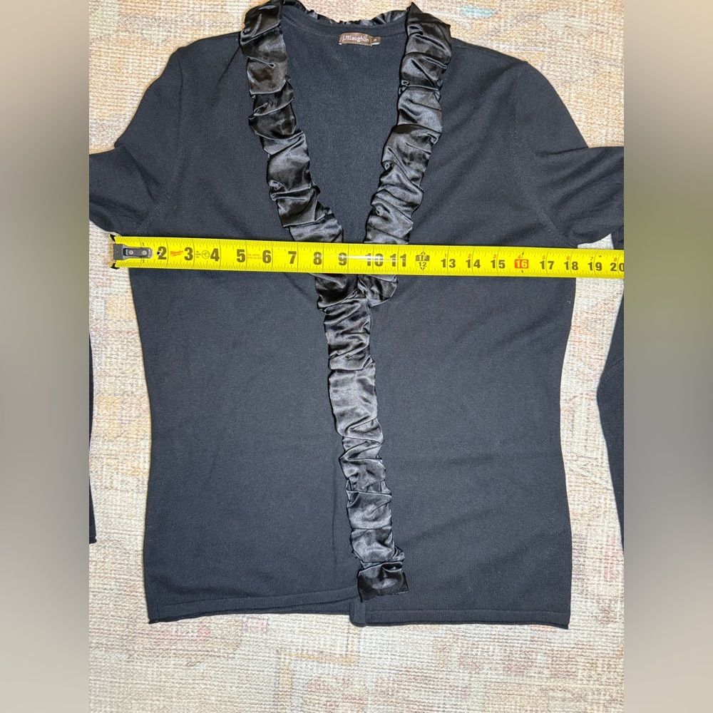 Chic Black Ruffled Cardigan - Picture 3 of 5